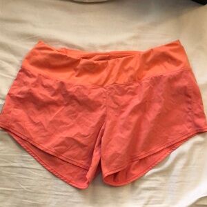 Size 10 Oiselle Roga shorts